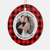 赤いエレガント初めてのクリスマスカップルの写真 セラミックオーナメント (左)