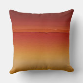 赤いオレンジ色と黄色のブラシストロークのグラデーション クッション (裏面)