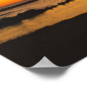 赤いオレンジ色の夕焼けによるヤシの木のシルエット ポスター (角)