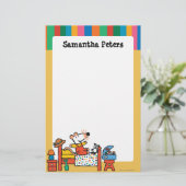 赤いオーバーオールの愛らしいMaisy 便箋 (スタンド正面)