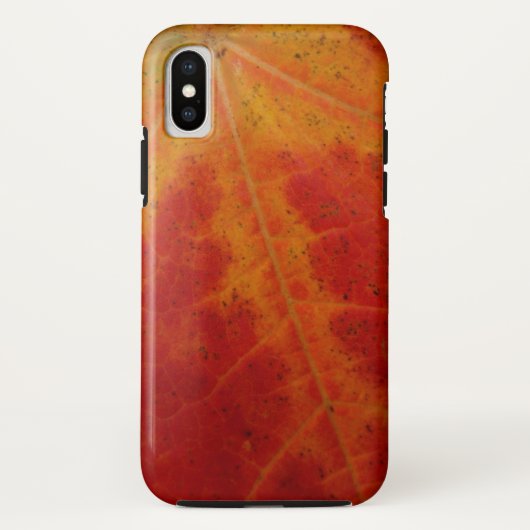 赤いカエデの葉の抽象的な秋の自然写真 Case-Mate iPhoneケース (裏面)