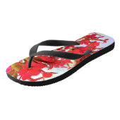 赤いカランコエの花 ビーチサンダル (アングル)