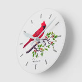 赤いカーディナル鳥が木の枝に止まっている ラウンド壁時計 (傾斜)