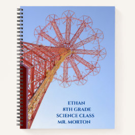 赤いカーニバルの構造物 コニー  学校の教室 ノートブック