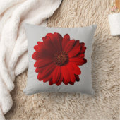 赤いガーベラのデイジーの装飾用クッション クッション (ブランケット)