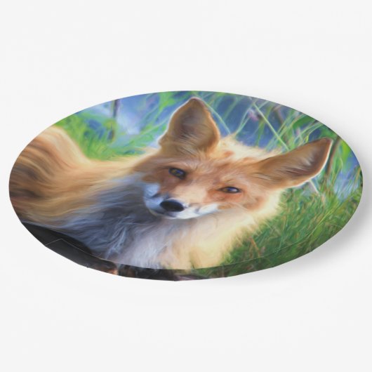赤いキツネが草の風光明媚な野生動物に敷設 ペーパープレート (アングル)