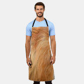 赤いキツネのファーテクスチャ エプロン (着用した状態)