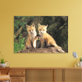 赤いキツネの目の前にハゲワシ) キャンバスプリント (インサイチュ (リビング))