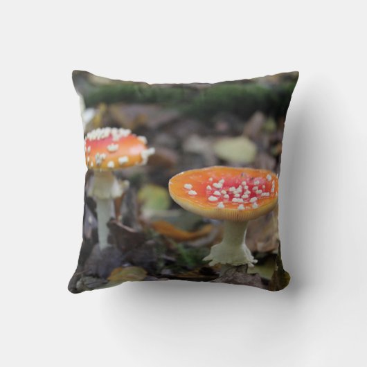 赤いキノコ クッション (裏面)