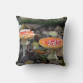 赤いキノコ クッション (正面)