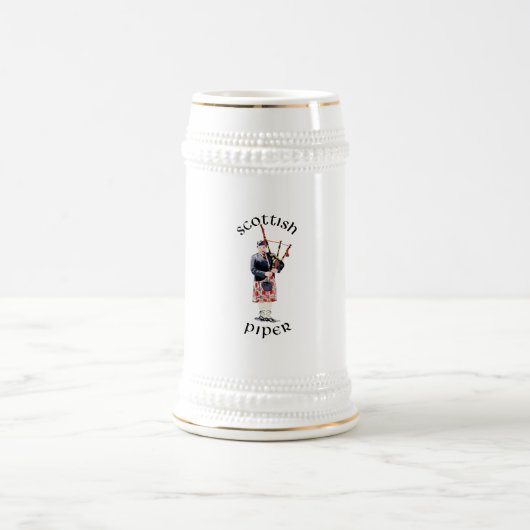 赤いキルトのバグパイプ奏者 ビールジョッキ (中央)