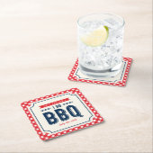 赤いギンガムおよび青私はBBQの婚約パーティをします スクエアペーパーコースター (インサイチュ)