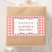 赤いギンガムのラベルのキッカスタムチンから ラベル (インサイチュ)