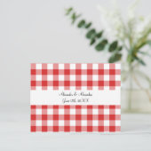 赤いギンガムパターンの結婚式の引き出物 ポストカード (スタンド正面)