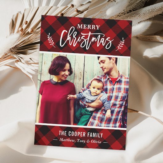 赤いクラシックバッファローのプレイドメリークリスマスフォト シーズンカード