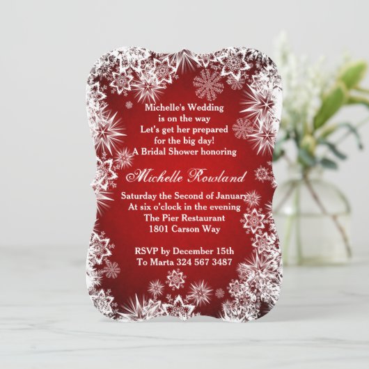赤いクリスマスのブライダルシャワーの白い雪片 招待状 (スタンド正面)