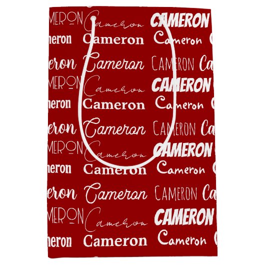 赤いクリスマスの名前のコラージュパーソナライズされた ミディアムペーパーバッグ (正面)