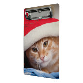 赤いクリスマスの帽子の小さい子ネコ ミニクリップボード (アングル2)