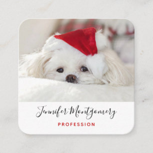 赤いクリスマスの帽子をかぶったかわいい白犬 スクエア名刺