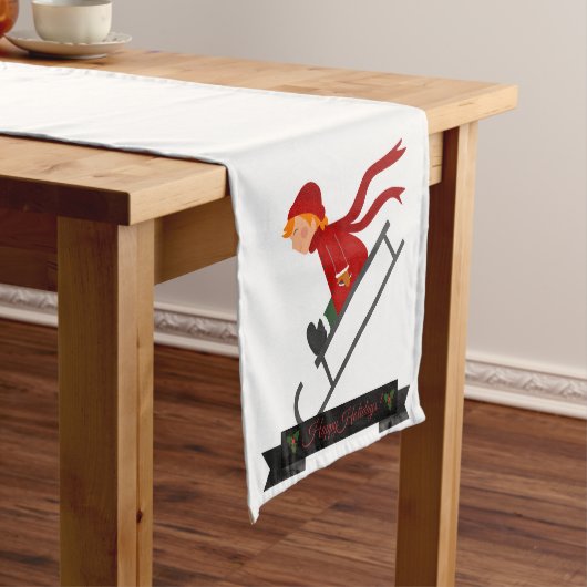 赤いクリスマスを迎えるかわいい子そり ショートテーブルランナー (インサイチュ)