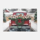 赤いクリスマストラックのゴールデンレトリバー子犬 ドアマット (正面)