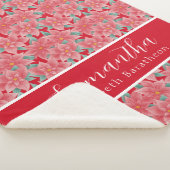 赤いクリスマスフローラポインセチアパーソナライズされた名 シェルパブランケット (3/4)