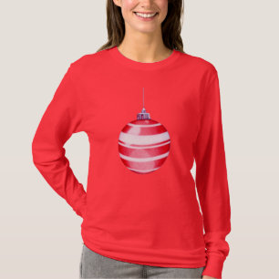 赤いクリスマス飾りの婦人用Tシャツ Tシャツ