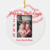 赤いグリッターキッズファミリー写真ハッピーホリデー名 セラミックオーナメント (裏面)