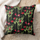 赤いケシの夏の牧草地、野生の花 クッション (ブランケット)