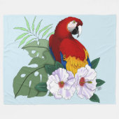 赤いコンゴウインコ 熱帯の白いハイビスカスの花柄 フリースブランケット (正面(横))