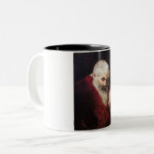 赤いコートを着た老人（サンタクロース） （クリスマス） ツートーンマグカップ (正面左)