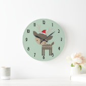 赤いサンタの帽子のレトロのヒップスターを持つクリスマスのシカ ラージ壁時計 (ホーム)