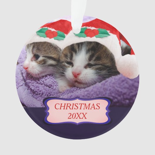 赤いサンタハットと子猫クリスマス20XX オーナメント (正面)