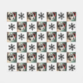 赤いサンタハットスノーフレーク名付きサッカーボール フリースブランケット (正面(横))