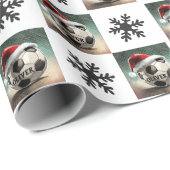 赤いサンタハットスノーフレーク名付きサッカーボール ラッピングペーパー (ロールコーナー)