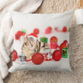 赤いサンタ帽のクリスマスを着た猫 クッション (ブランケット)