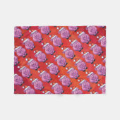 赤いサンタ帽子のかわいい豚 フリースブランケット (正面(横))