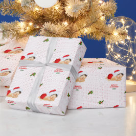 赤いサンタ帽子の赤ちゃんのドット柄のクリスマス包装紙 ラッピングペーパー