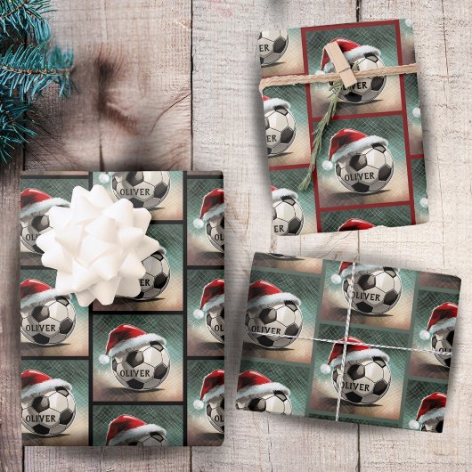赤いサンタ帽子付きサッカーボール ラッピングペーパーシート