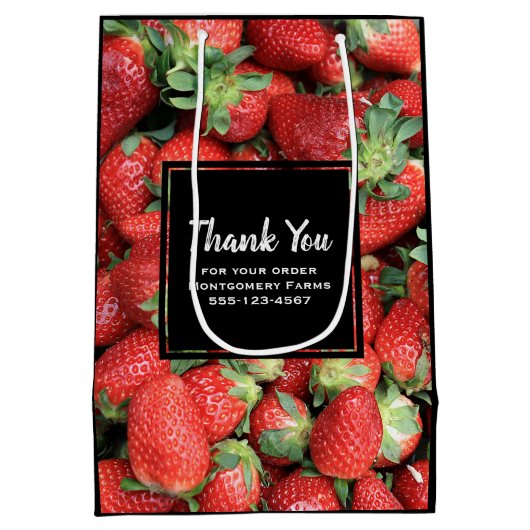 赤いジューシーなイチゴの写真を使ったビジネスサンキューカード ミディアムペーパーバッグ (裏面)