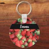 赤いジューシーなイチゴの写真 キーホルダー (正面)