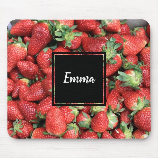 赤いジューシーなイチゴの写真 マウスパッド (正面)