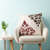 赤いスクロールダマスク織の芸術I及びクリームのブラウン クッション (椅子)