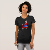 赤いスクーターに乗ったおもしろおじさん Tシャツ (正面フル)