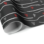 赤いスタイリッシュグレーのハートとストライプのパターン ラッピングペーパー (ロールコーナー)