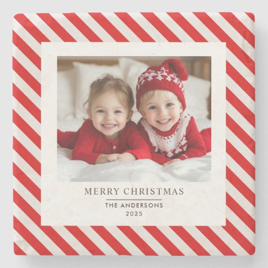 「赤いストライプクリスマスと名前の写真 ストーンコースター (正面)