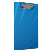 赤いスポーツ・カーが付いている明るい青は子供の男の子を炎にあてます クリップボード (右)