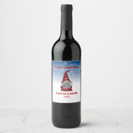 赤いスーツを着たグノーム ワインラベル