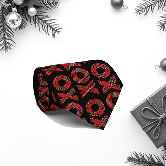 赤いタータンチェックXOXOパターン(黒) ネクタイ