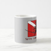 赤いダイバーダウン旗URMととげのあるロブスターダイビング コーヒーマグカップ (中央)